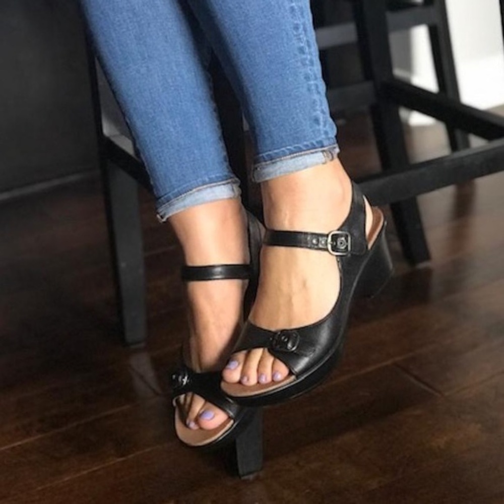 Dansko Joanie Leather Black Platform Sandal